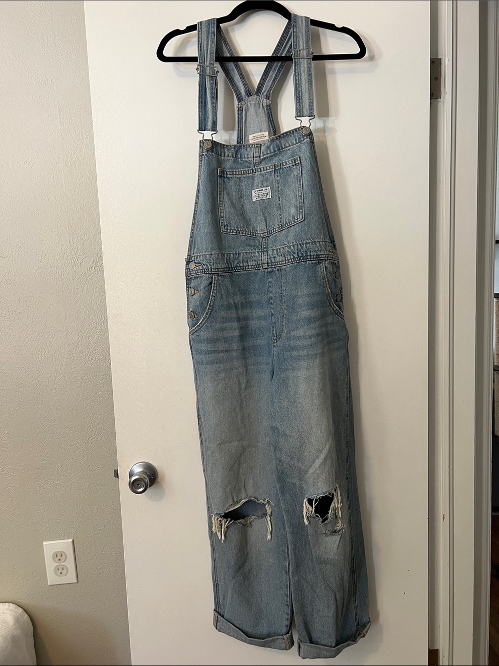 Levi’s Full-Length Baggy Overalls